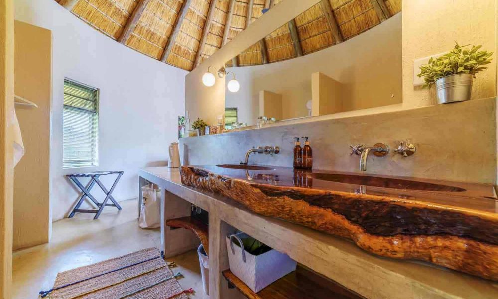Impala - Bath Room - Lengau Lodge - Kruger National Park